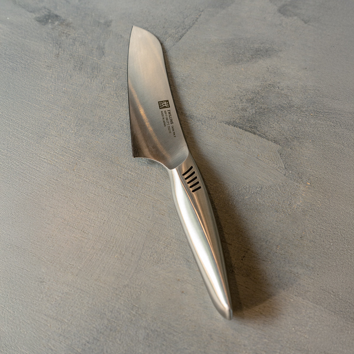 Faca Santoku Twin Fin 2 180mm Zwilling