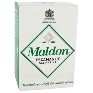 O sal em escamas é 100% natural, tem menos sódio e é mais leve do que o sal refinado e o sal grosso. Por isso, pode caprichar: quando colocado em maior quantidade, deixa a carne mais saborosa e com uma textura bem interessante.